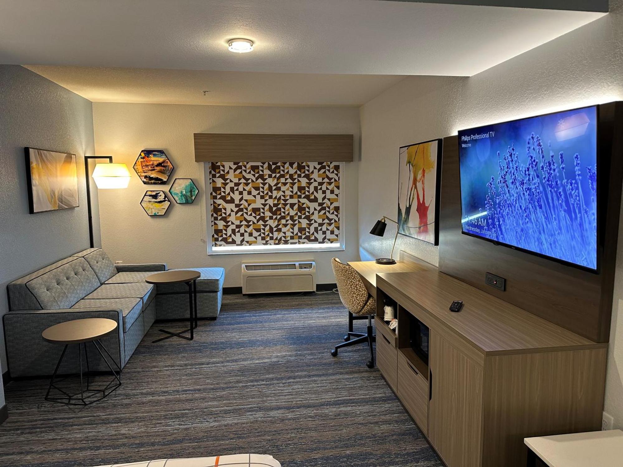La Quinta By Wyndham West 3*