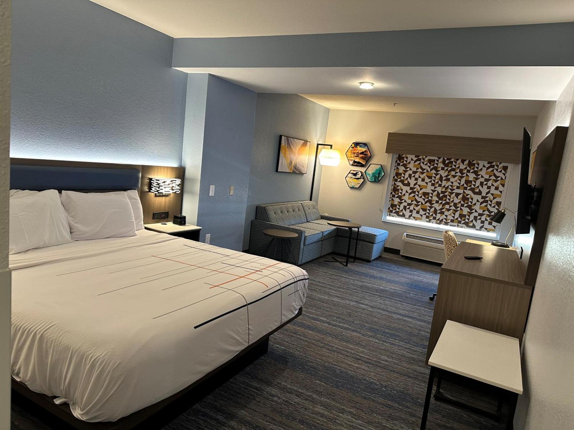La Quinta By Wyndham West Hotel 3*